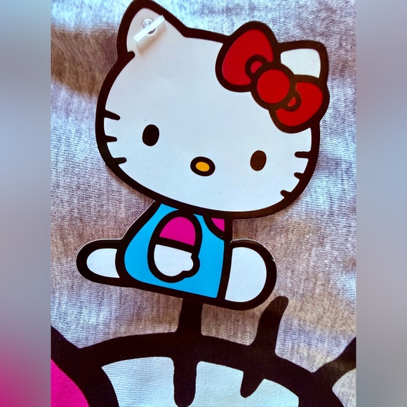 XL π Sanrio Hello Kitty T-Shirt in Gray with Pink Bow 58% Cotton Supersoft - Picture 3 of 8